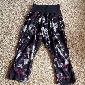 lululemon athletica Black and White Capris